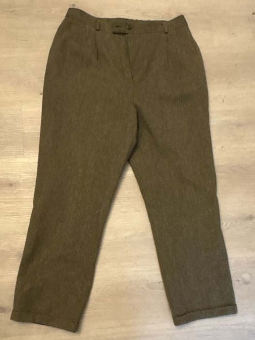 Vintage Pendleton 100% Virgin Wool Green Pleated Trousers Women's Size 14